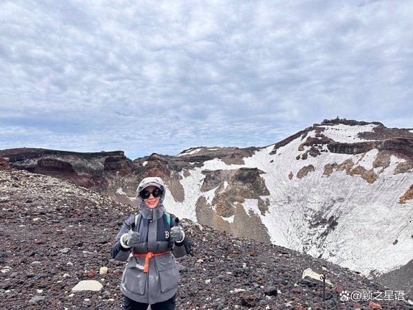 配资证券网 富士山和珠穆朗玛峰，年龄最大的登顶者，为啥都是日本人